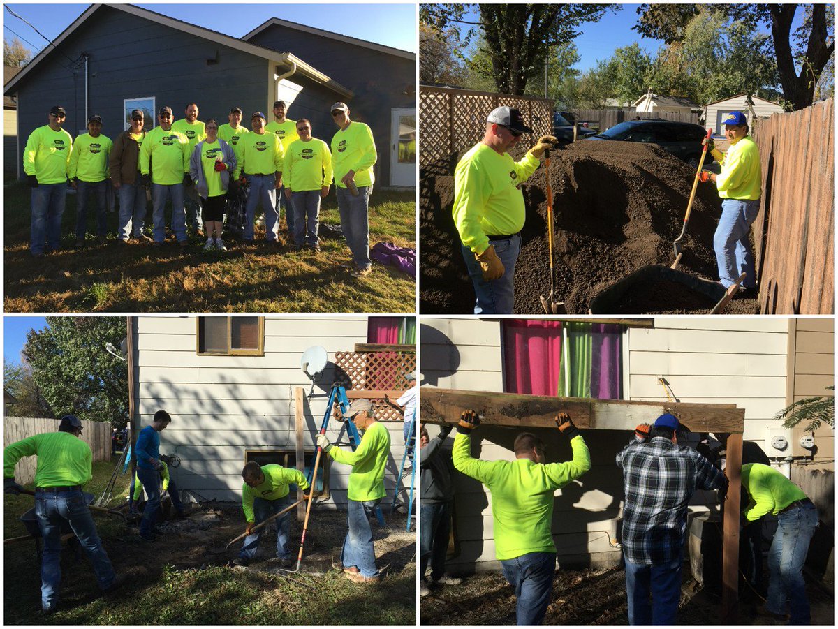 TranSystems's tweet photo. Our Wichita office rolled up sleeves for @WichitaHabitat. Employees cleaned up and repaired outdoor spaces #dayofservice #serviceinmotion https://t.co/TQ33ZMIJyg