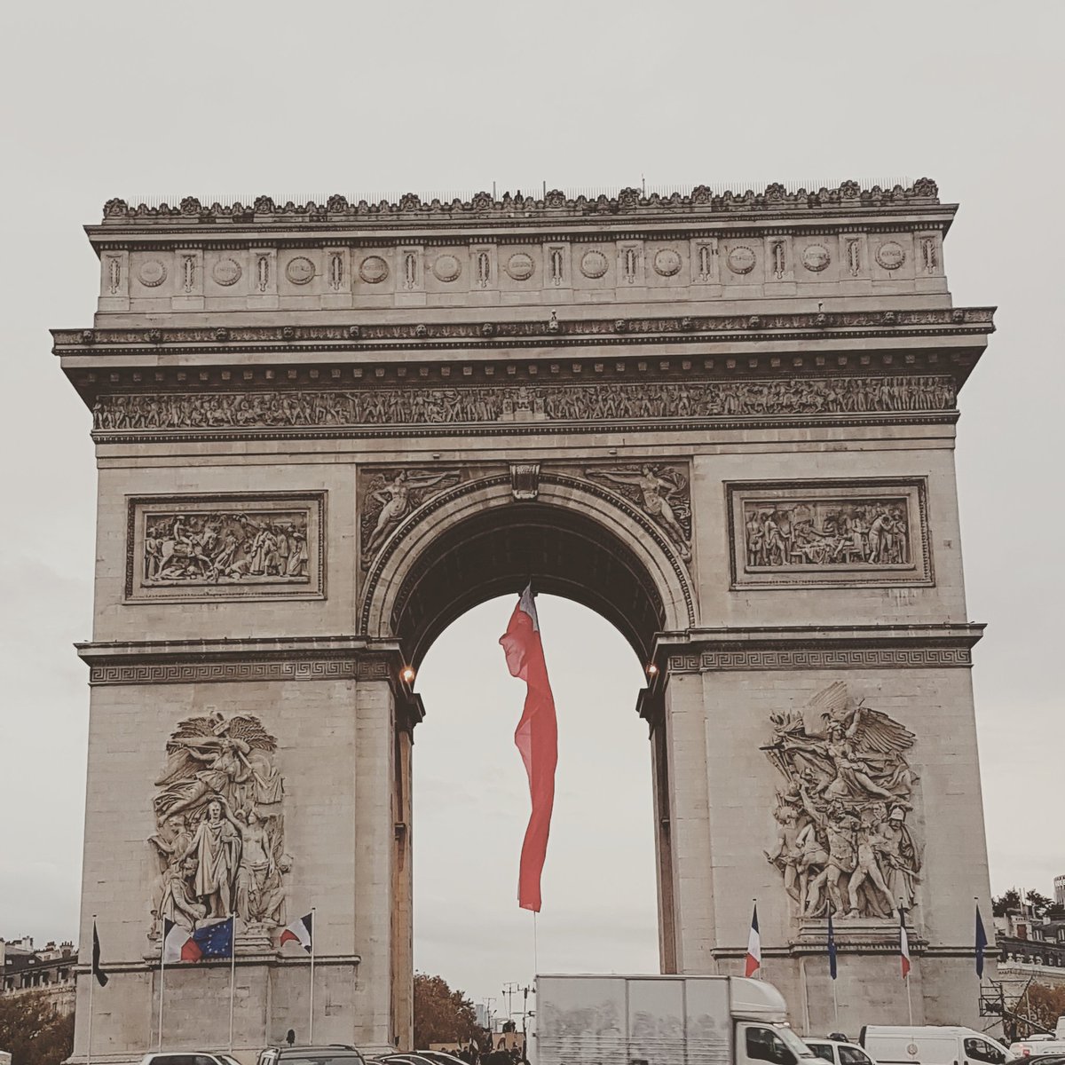 TomHines2's tweet photo. Such a good time in Paris! #Paris #Disney #eiffeltower https://t.co/OB21WtqC5I
