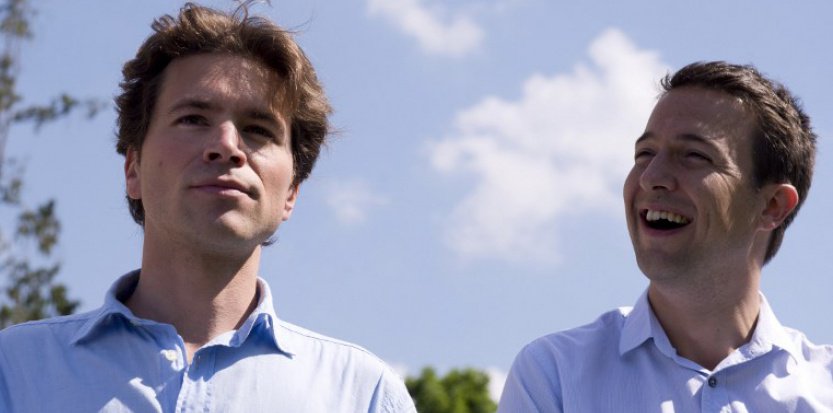 Jorisump's tweet photo. -C'est Juppé l'avenir 
-Arrête Geoffroy, tu me fais rire, tu déconnes là ? https://t.co/yQfvy2hURO