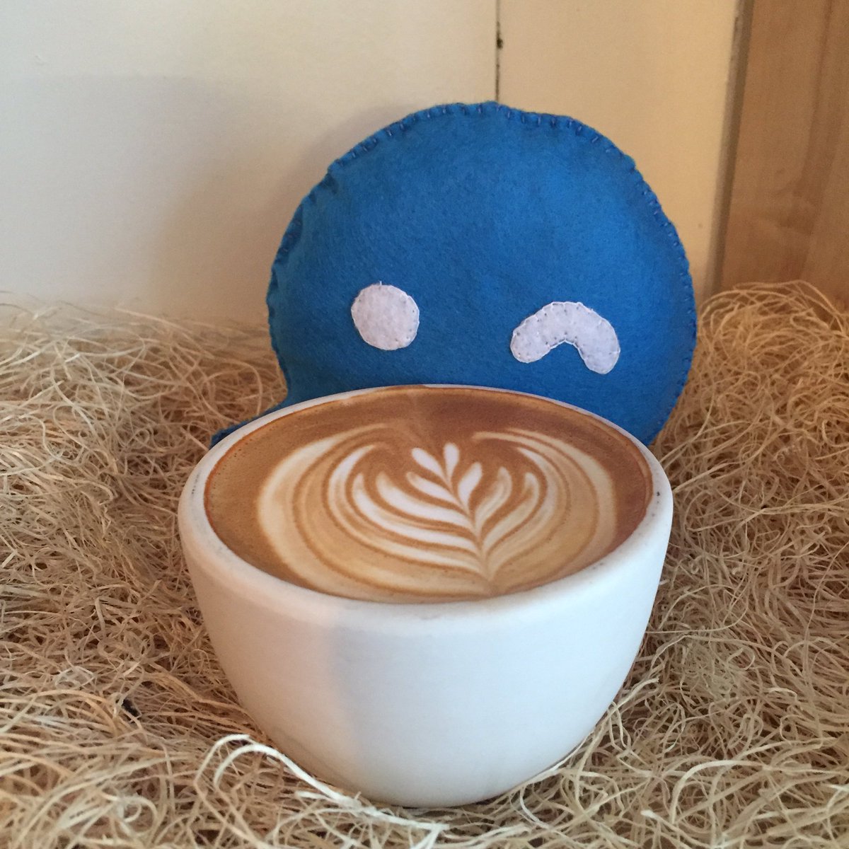 SochatApp's tweet image. Enjoying a Sochat size cup of coffee! 😁☕️ #SochatExplores