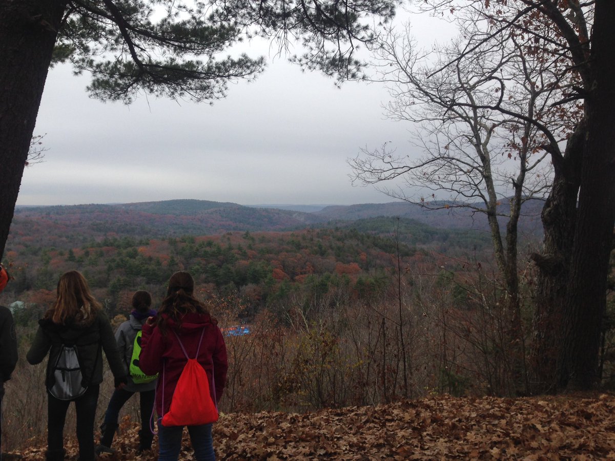 7sciencePL's tweet photo. These KMS troopers hiked all the way to the top! In the rain! 🌧☔️⛰#kmsnc16 @Principal_Vance @AP_Homen https://t.co/5HzE3M1JlI