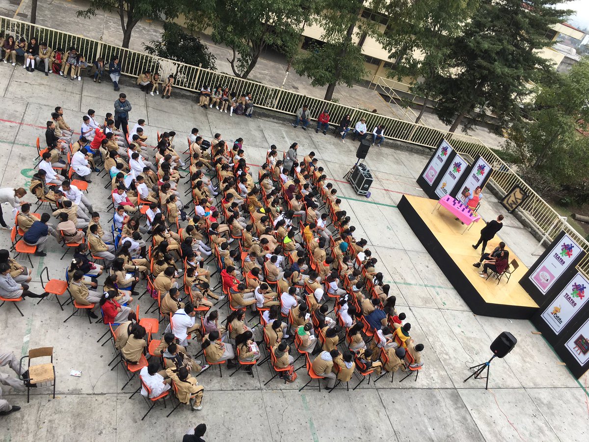 artesvsd's tweet photo. Un nuevo día para romper el silencio unidos por la #ConvivenciaArmónica para erradicar el #AcosoEscolar #EST60 https://t.co/hjFGY61yZ1