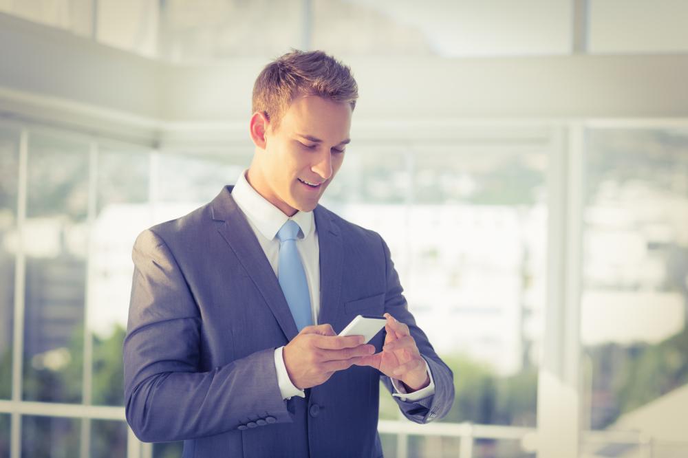 GLTYR's tweet photo. Would you conduct a business deal via SMS? #Texting is the new email. Is your company doing it right? https://t.co/sNglTCcUuC https://t.co/6KWLgCHoE8