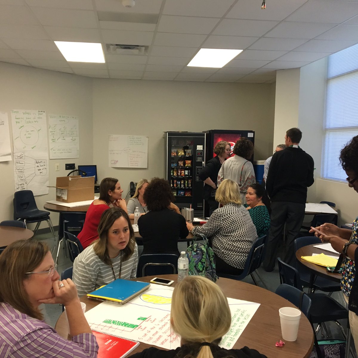 AmyPorterSISD's tweet photo. Analyzing & debriefing instructional rounds @ Crutchfield @ShermanISD #sisdfocus #BuildingBearcats https://t.co/Rm8M4KrOWc
