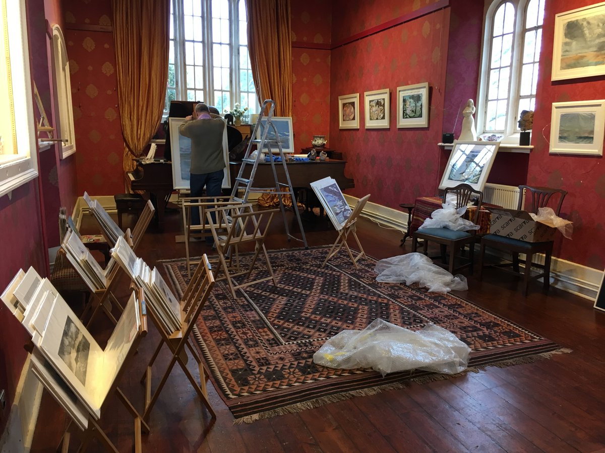 Currently in the process of hanging the new winter show! Details to follow shortly!!