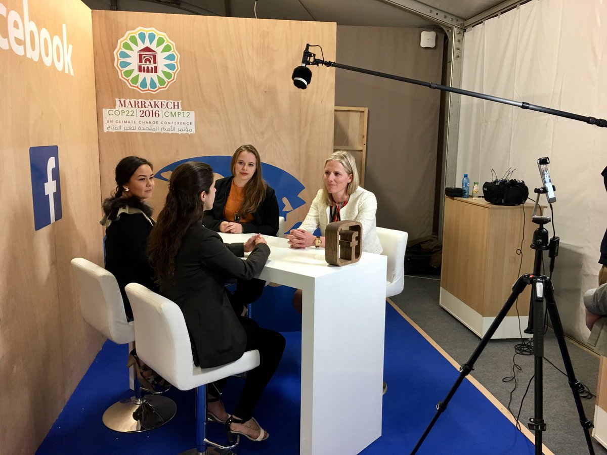 environmentca's tweet image. #Overheard at #COP22: The panels you see are often “manels” (man panels). We need more wanels! (women panels). #NewWords