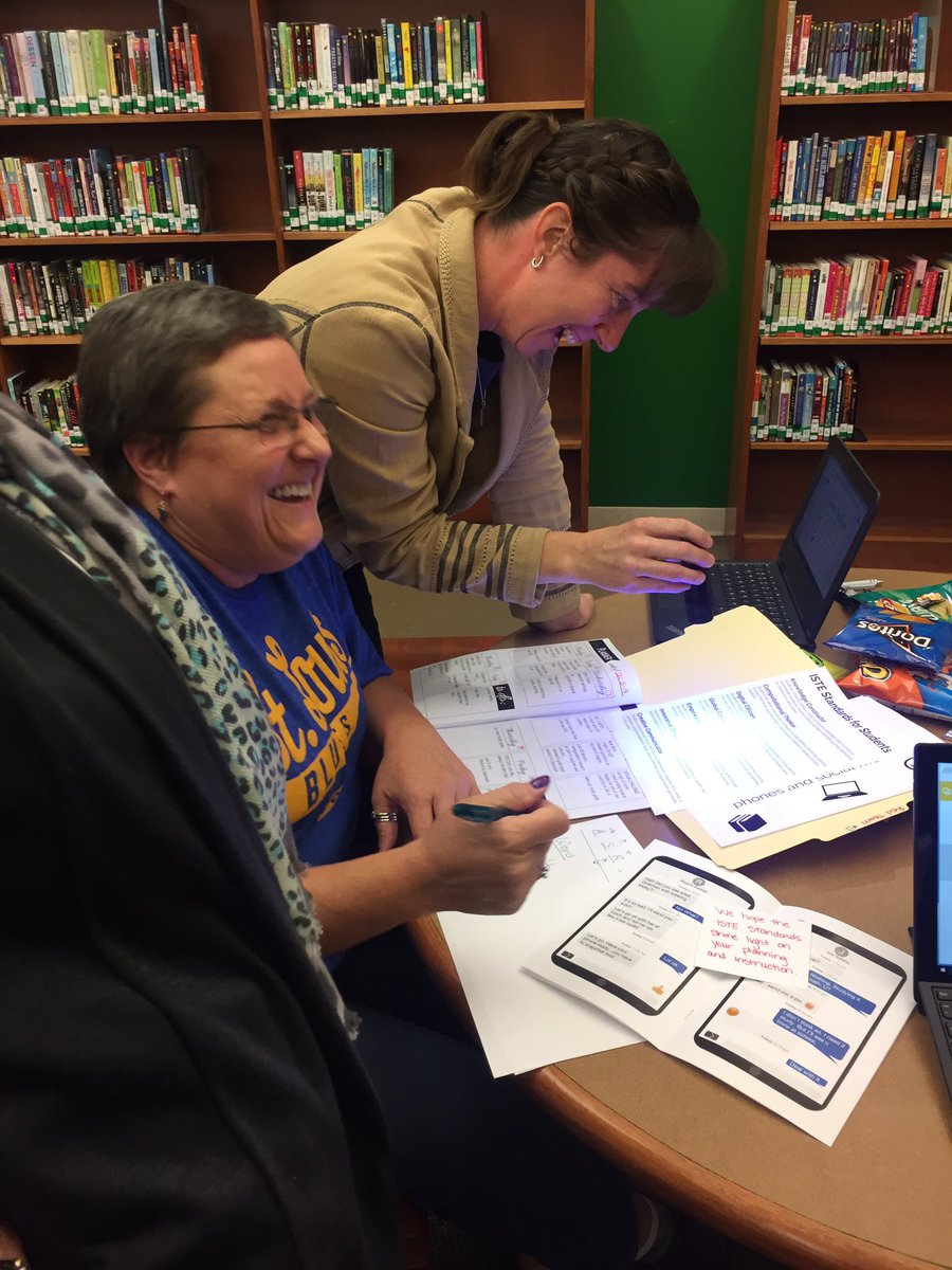 sadieclorinda's tweet photo. Awesome night @MSD_IIA working through a @breakoutedu challenge! https://t.co/oreP258ubg
