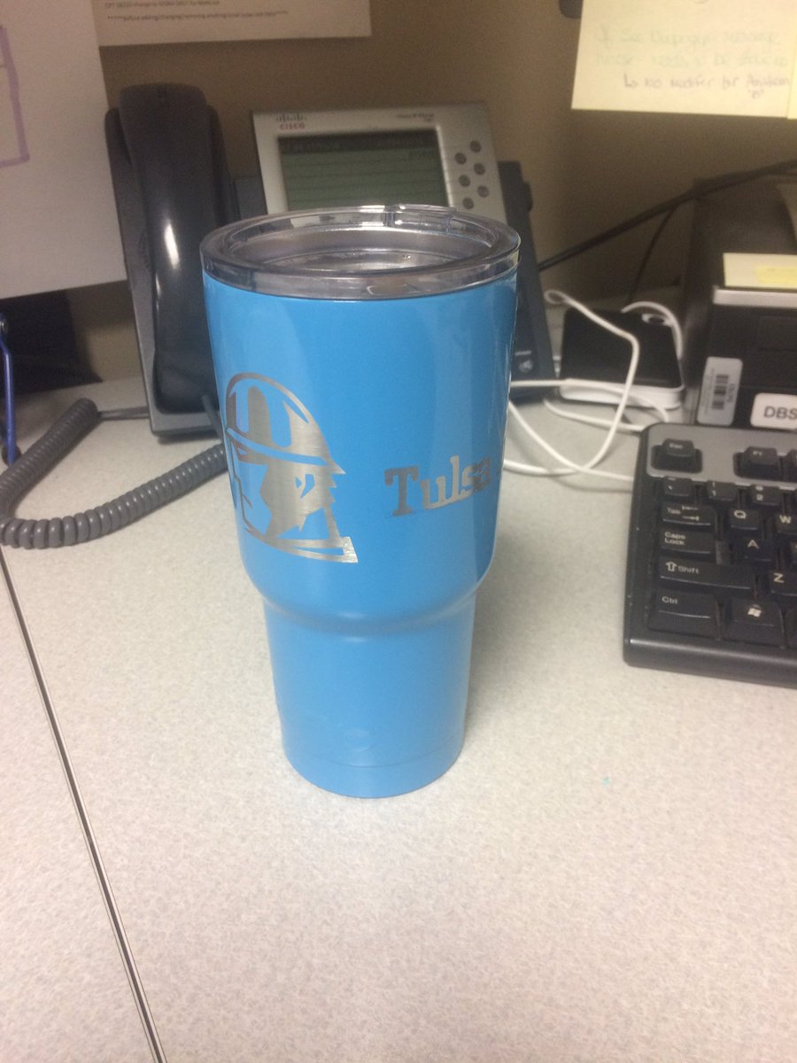 mbouschor's tweet photo. LOVE my new travel coffee mug! #TulsaJrOilers #supportyouthhockey #peeweehockey #goGgo https://t.co/NSgh34yG8x
