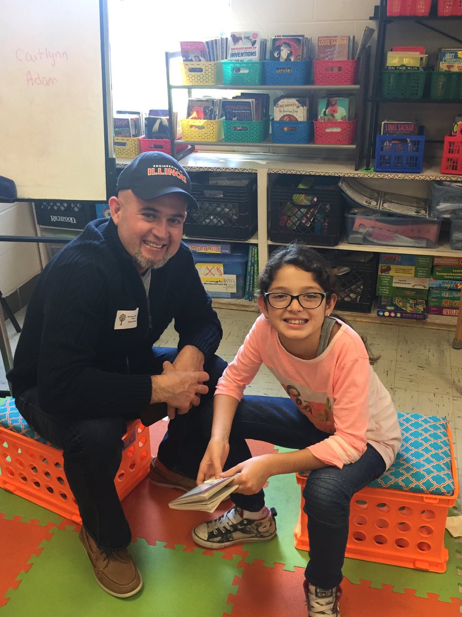 Reading with our parent visitors for American Education Week 😇📚<a href="/ISD109/">Indian Springs 109</a> #lyledragons