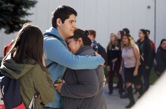 caimbre_kara's tweet photo. Pray for MV ❤️〽️🐻💛🐾 I love my school and always will. #bruinnation https://t.co/c1Pg7dELMy
