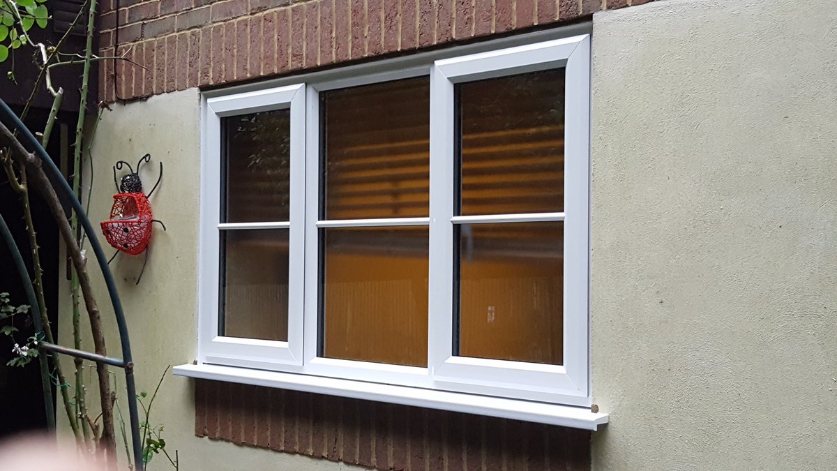 SianPropertyImp's tweet photo. Completed installation of upvc casement windows with horizontal Georgian bars.
#upvc #Windows #hampshire #doors #glazing https://t.co/LYFdldmR8p