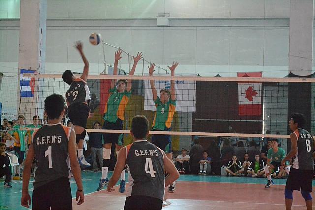TambienEsDeport's tweet photo. #LiNaMe sub 15 - Masculino.
Algunas imágenes del primer partido del Centro 5 ante Club de Amigos.
Fotos: FeVA https://t.co/oRsVWkhcmw