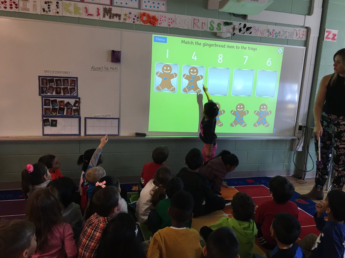 FDK_Bin103's tweet image. We are playing a numbersense game on our smartboard that helps solidify 1:1 correspondence &amp;amp; number matching. #technologybased #fdk