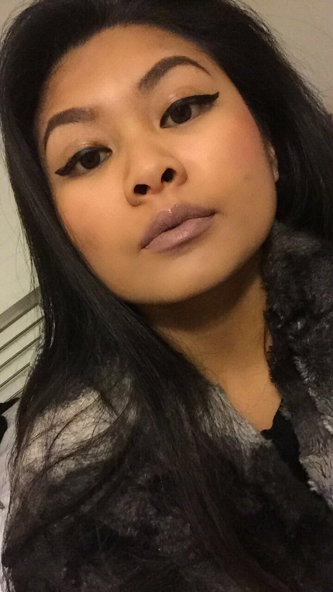 VCoco__'s tweet image. I am obsessed with #noyah #smoke #lipstick