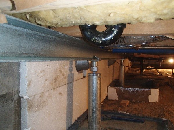 FoundationSysWV's tweet photo. This #foundationsettlement job took foundation #piers &amp; #smartjacks to prevent further sinking. See more photos: https://t.co/PnNHMcGIlf https://t.co/syTvKo6ZoD