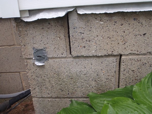 FoundationSysWV's tweet photo. This #foundationsettlement job took foundation #piers &amp; #smartjacks to prevent further sinking. See more photos: https://t.co/PnNHMcGIlf https://t.co/syTvKo6ZoD
