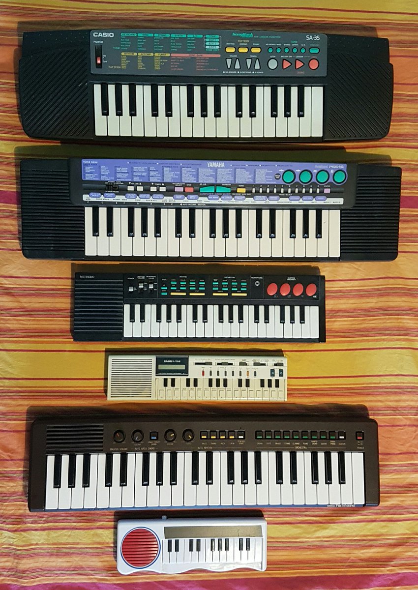 BiagioLana's tweet photo. #mytoys #casio #yamaha #secretweapons #toysynth https://t.co/hmPWksTAzM