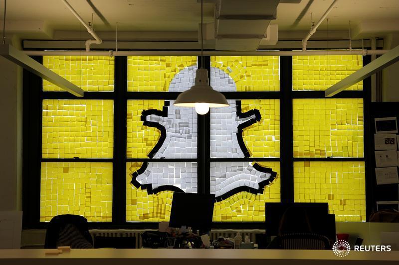 ReutersBiz's tweet photo. BREAKING: Snapchat has filed confidentially for its IPO - sources https://t.co/RgT7LnGcmx