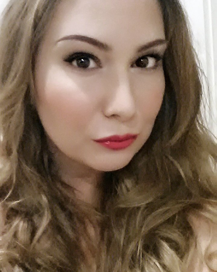 1930s glam for my first Christmas party! Loving my <a href="/Illamasqua/">Illamasqua</a> brow gel and Infinity gel liner and <a href="/BobbiBrown/">BobbiBrown Cosmetics</a>  Old Hollywood lipstick 😍