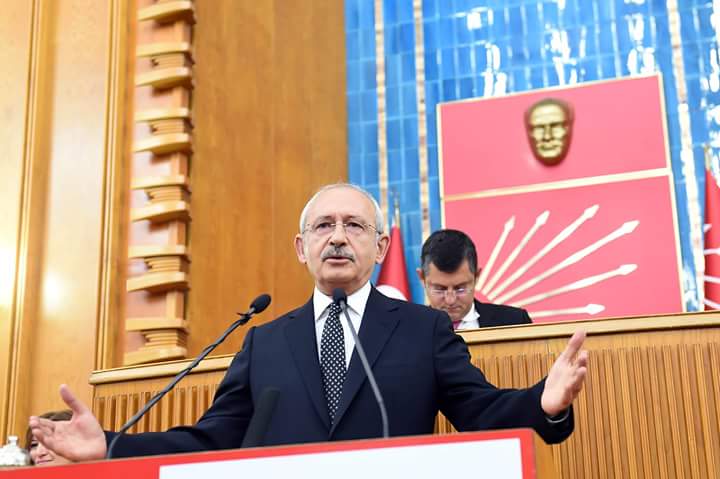 ASeninleyiz's tweet photo. Genel Başkanımız #Kemal #Kılıçdaroğlu, #TBMM #CHP Grup toplantısı konuşması https://t.co/oxzujdy6sM linkten izleyebilirsiniz.
#CHPTV https://t.co/DOD4lN1dHc
