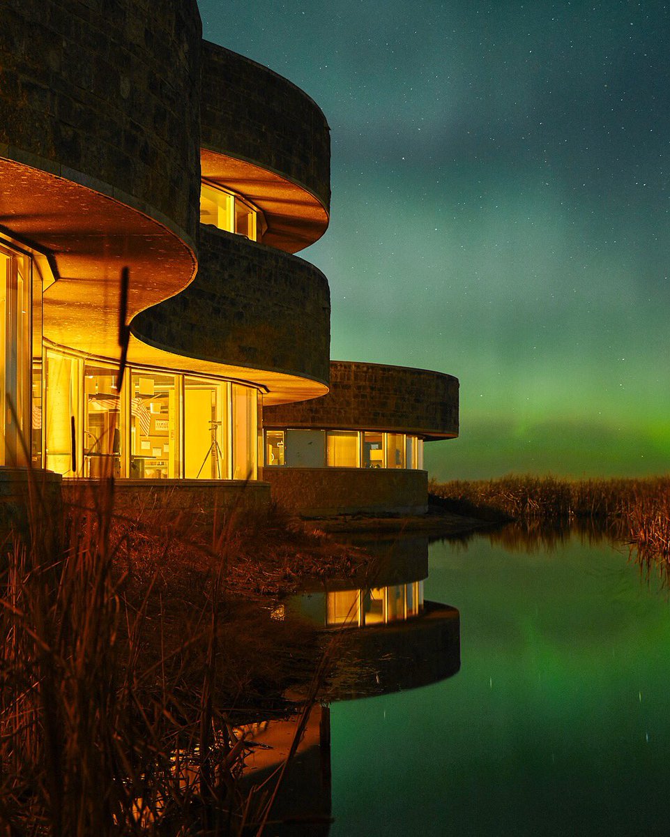 RejeanLandscape's tweet photo. Auroras from @OakHammockMarsh. https://t.co/OanXMgaaBN #exploremb #manitoba #auroraborealis https://t.co/6y74gSuKc0