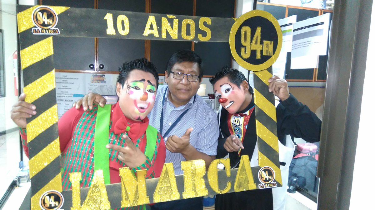 lamarca941's tweet photo. Celebrando el Décimo Aniversario con nuestros compañeros y amigos de @Tropicalida1049 #LaMarca10Años https://t.co/VgW9rfiQeq