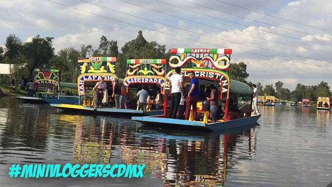 Sebastian_Sieb's tweet photo. #FelizMartes Les compartimos las increíbles fotos de #XochimilcoCDMX. #minivloggersCDMX #viveCDMX #descubreCDMX  https://t.co/RbN1dAF9I6 https://t.co/JsCOlaPtcU