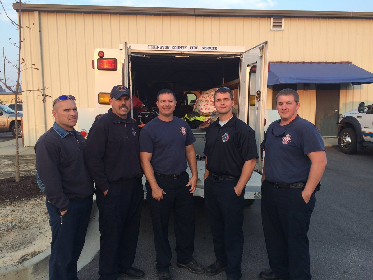 CountyLex's tweet photo. LexCo Fire Service members deploying to Pickens County for support ops on the #PinnacleMountainFire Good luck &a stay safe #LexCoPS https://t.co/Dya1dtj777