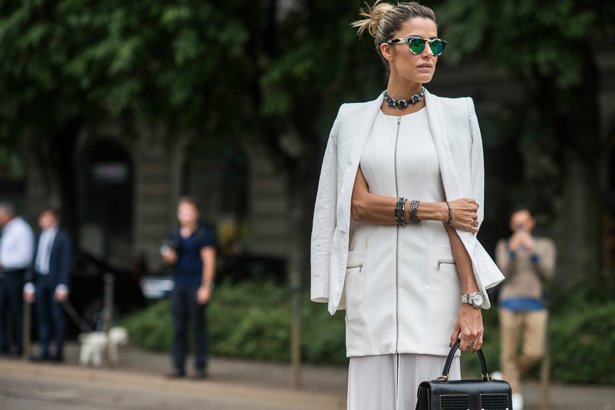 StyleCheck_App's tweet photo. Punk-pretty chokers are still piquing our interests. Show us how you style them!
#fashion #style #lookbook #personalstyle #crowdstyle https://t.co/pTYCgtzXWD