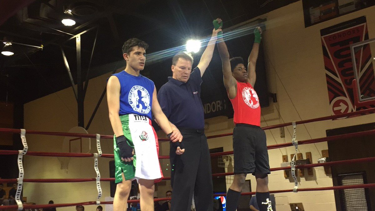 TeensInThePark's tweet photo. Learn about the @ChicagoParks boxing program at #BrooksPark &amp; enjoy a boxing show this Thursday, 11/17 at 7pm --> https://t.co/f3LrDjTQAS https://t.co/QIXj0ET48N