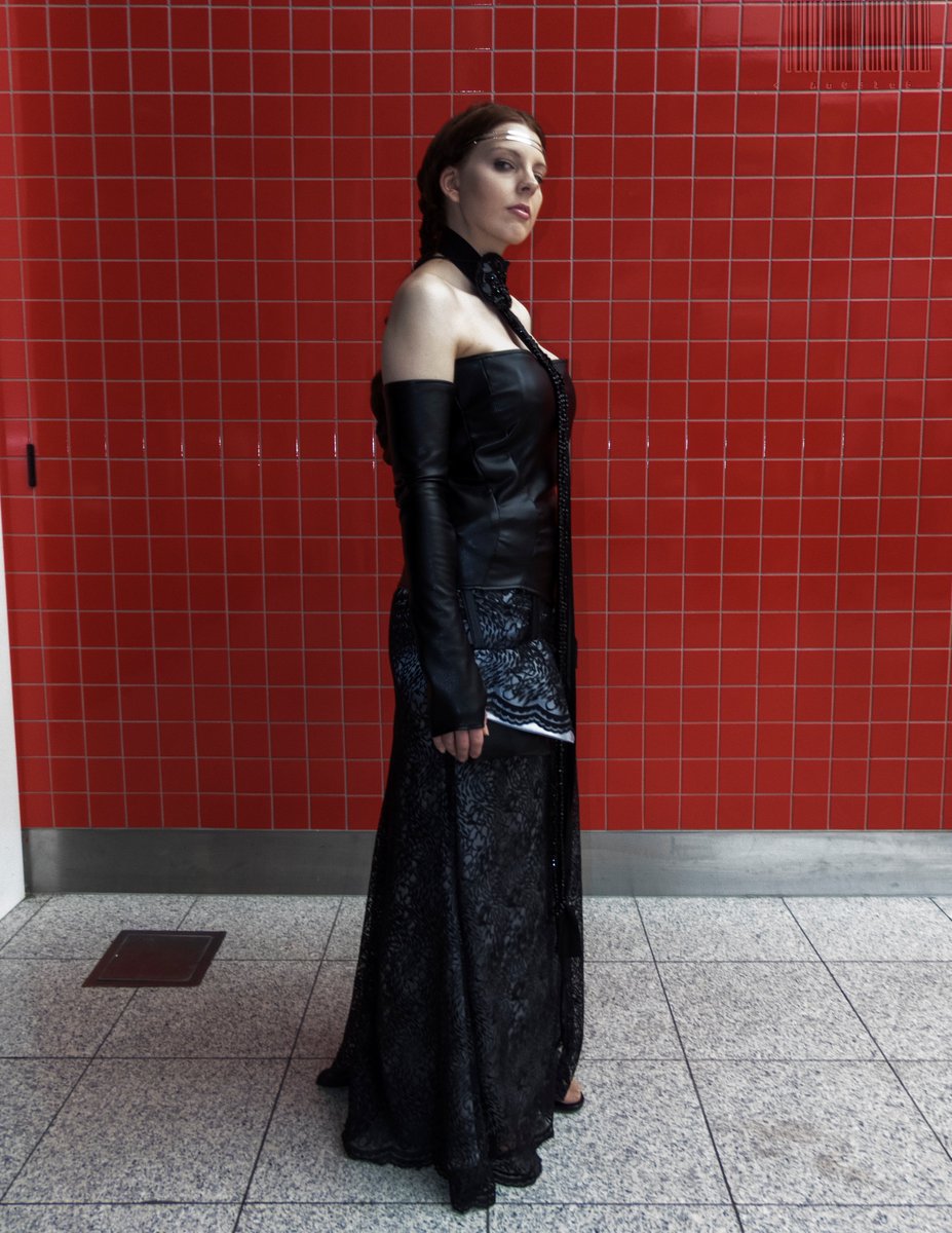angriestangel's tweet image. absolutely stunning Amidala cosplay from #swce  #swcepics