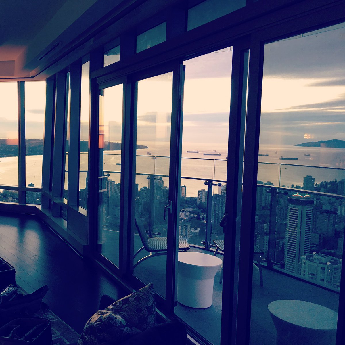 HolbornGrp's tweet photo. #behindthescenes // West coast lifestyle photoshoot
#elevatinglifestyles #highend #luxury #twistingtower #vancouver #vancity @trumpvancouver https://t.co/4Oabu905bD