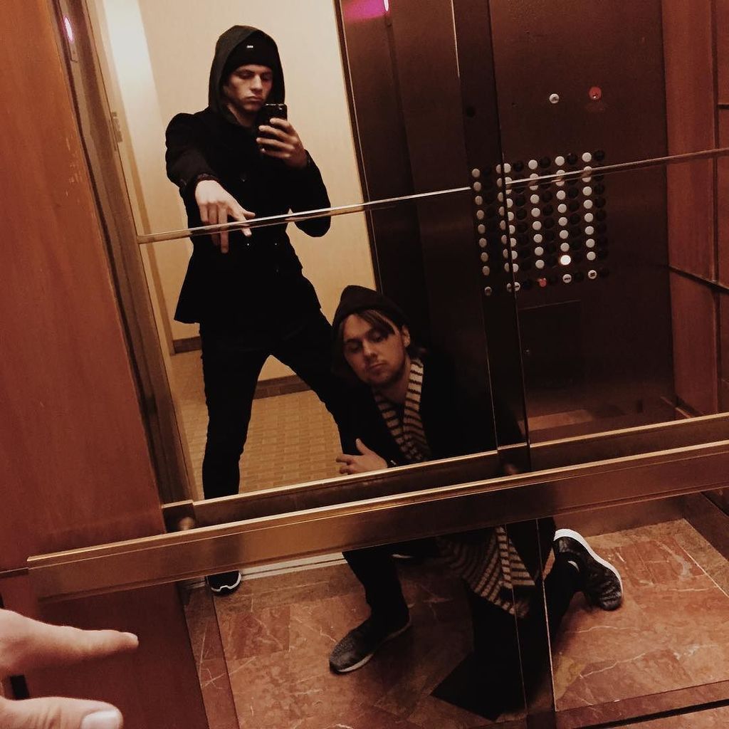 RossLynch's tweet photo. https://t.co/GidxJJsl28 https://t.co/tYBwahPq2b