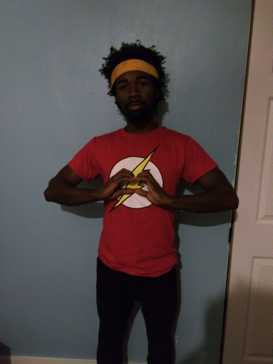 K1ng50l's tweet photo. Today I'm wearing red for all the beautiful women in my life and the protection of their rights in Trump's USA #KeepYourCharacter #heforshe https://t.co/sADEInIjuD