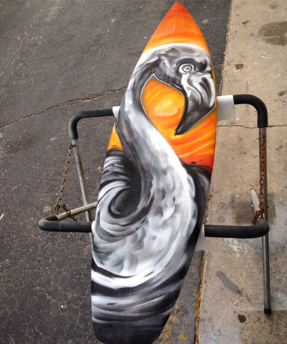 BULK_STYLES's tweet photo. Painted this In the studio today for Bay Ten Surfboards. #bulks #bulkstyles #spraypaint #mtncolors https://t.co/oc7E4Ku1aS