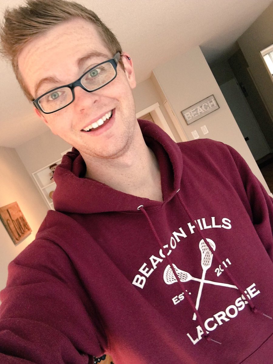 RyanThomasWoods's tweet image. SO. MANY. EMOTIONS. RN.
Preparing my body for the last season of @MTVteenwolf 🐺❤️I'll be interacting with everyone using #TeenWolf tonight👍🏻