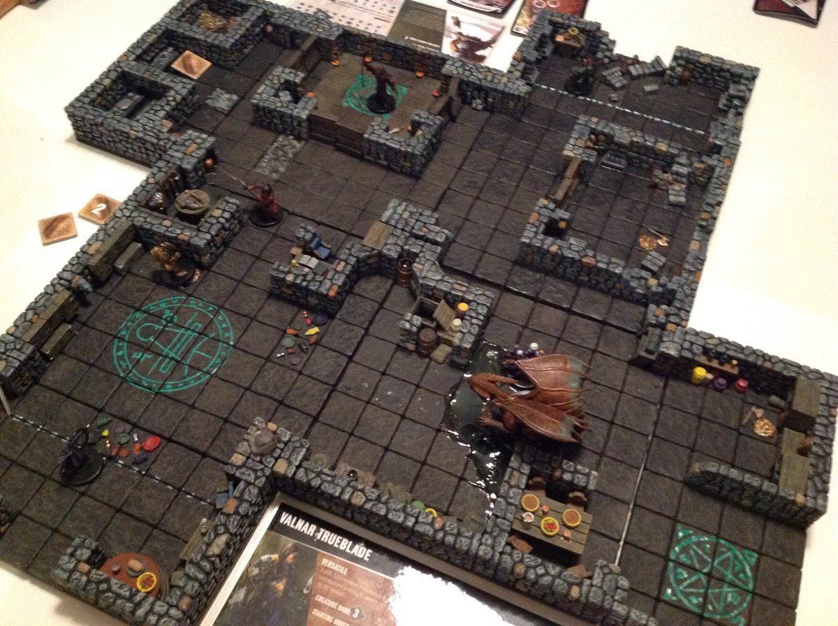 Warlock60629's tweet photo. #dungeoncommand time!
It's been a while since I've played, gotta put this good terrain to use. #Dnd #hurstarts https://t.co/iTNGYmqEuv