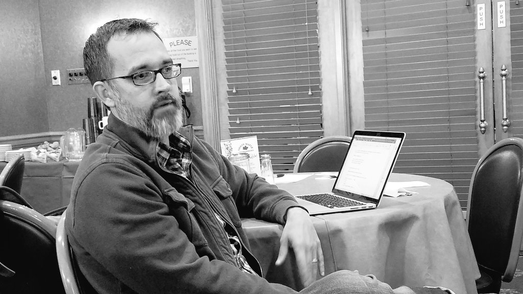 DerAusLau's tweet photo. @shawnsmucker discussing ideas of storytelling to @gobles  autogroup this morning at @ShadyMaple https://t.co/g0n6dvaCPN