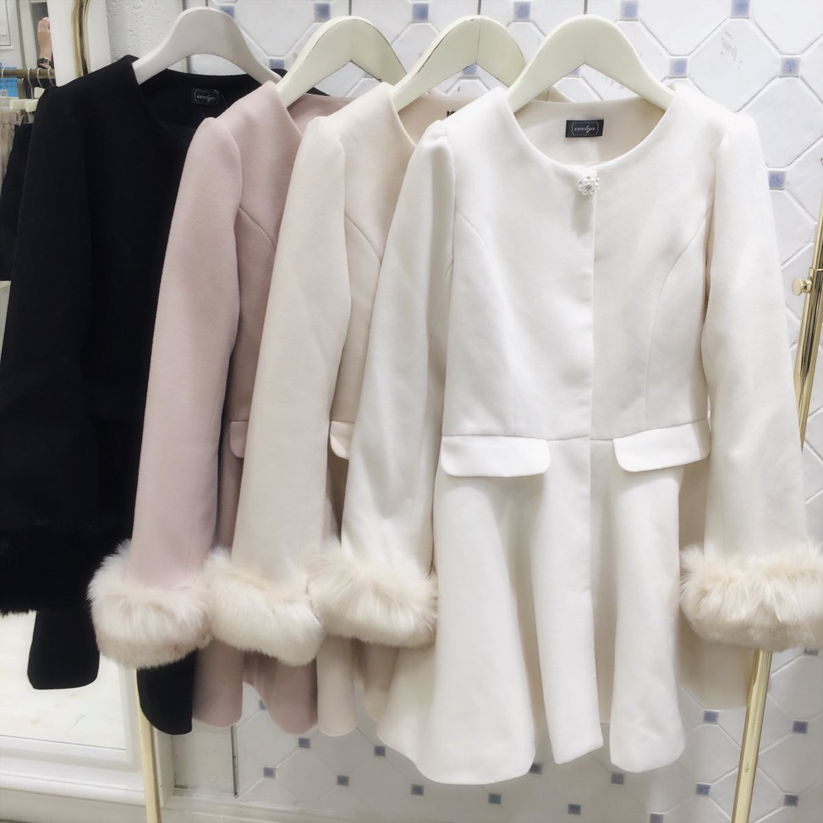 ついに再入荷 新品 Evelyn ノーカラーコート 大決算売り尽くし Destinationmadrid Fr