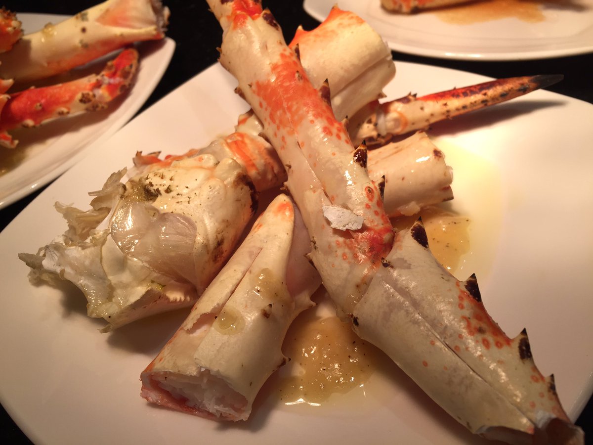 ヒルトン福岡シーホーク 蟹食べ放題ディナー開催中 肉ギッシリのカニ脚をお腹いっぱい召し上がって下さい T Co Kr69vzsbkf