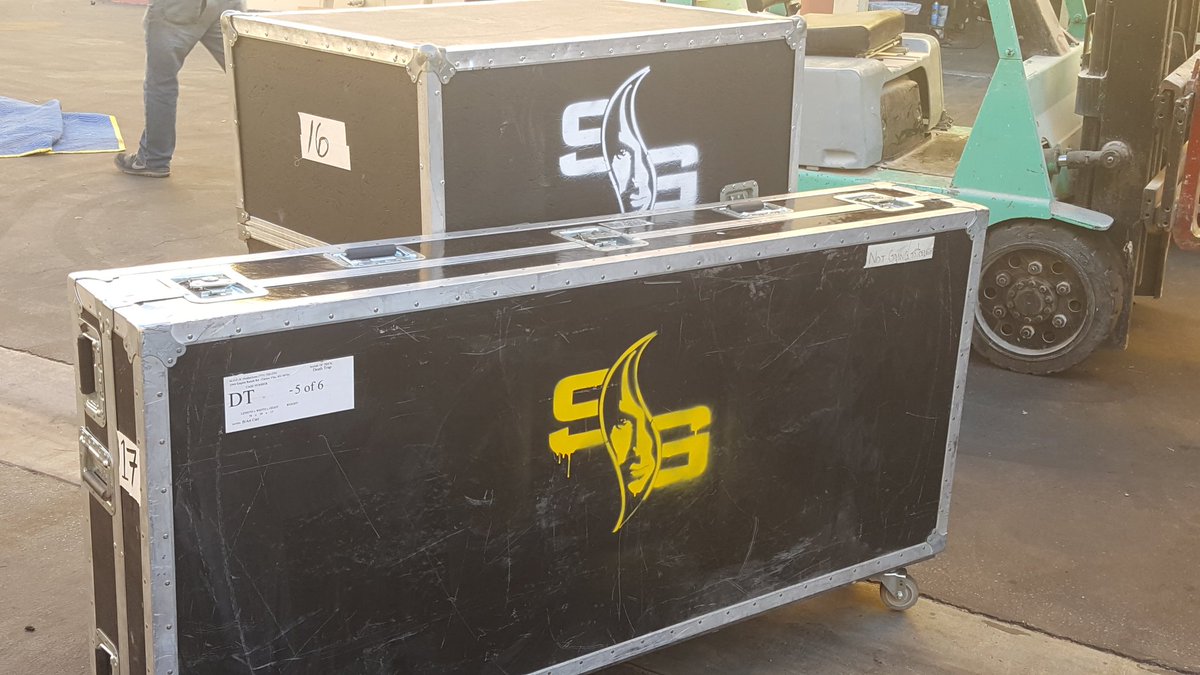 SethGrabel's tweet photo. Crates going places! https://t.co/eIXcqGNTKb