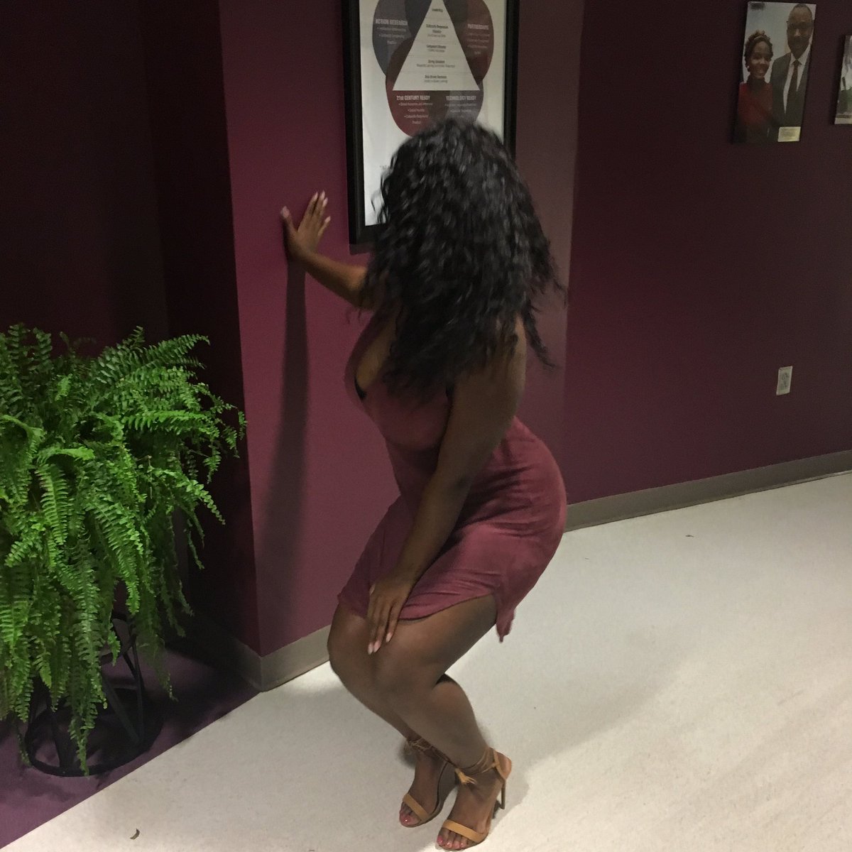 annoerBreonna's tweet photo. Birth control + A healthy relationship <<< #makeherthick2016 ๐ญ https://t.co/jotv2waxbp