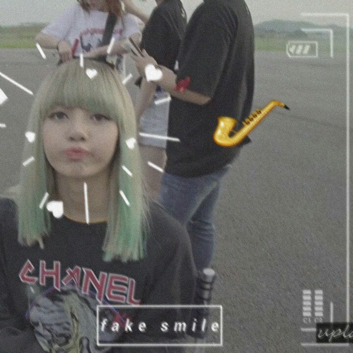 headeur's tweet photo. 🍑 Lisa Blackpink icons 🍑
; retweet / fav if you use or save it✨

req by : @ygIisae 
—hope u like it 🙆 https://t.co/5lRpAmvV69