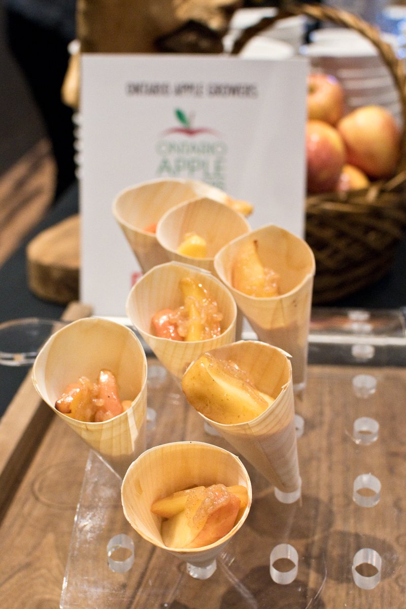 A7. At our recent conference #FBC2016, everyone loved these Baked Apple Fries bit.ly/ONAppleFries #ONAppleAday