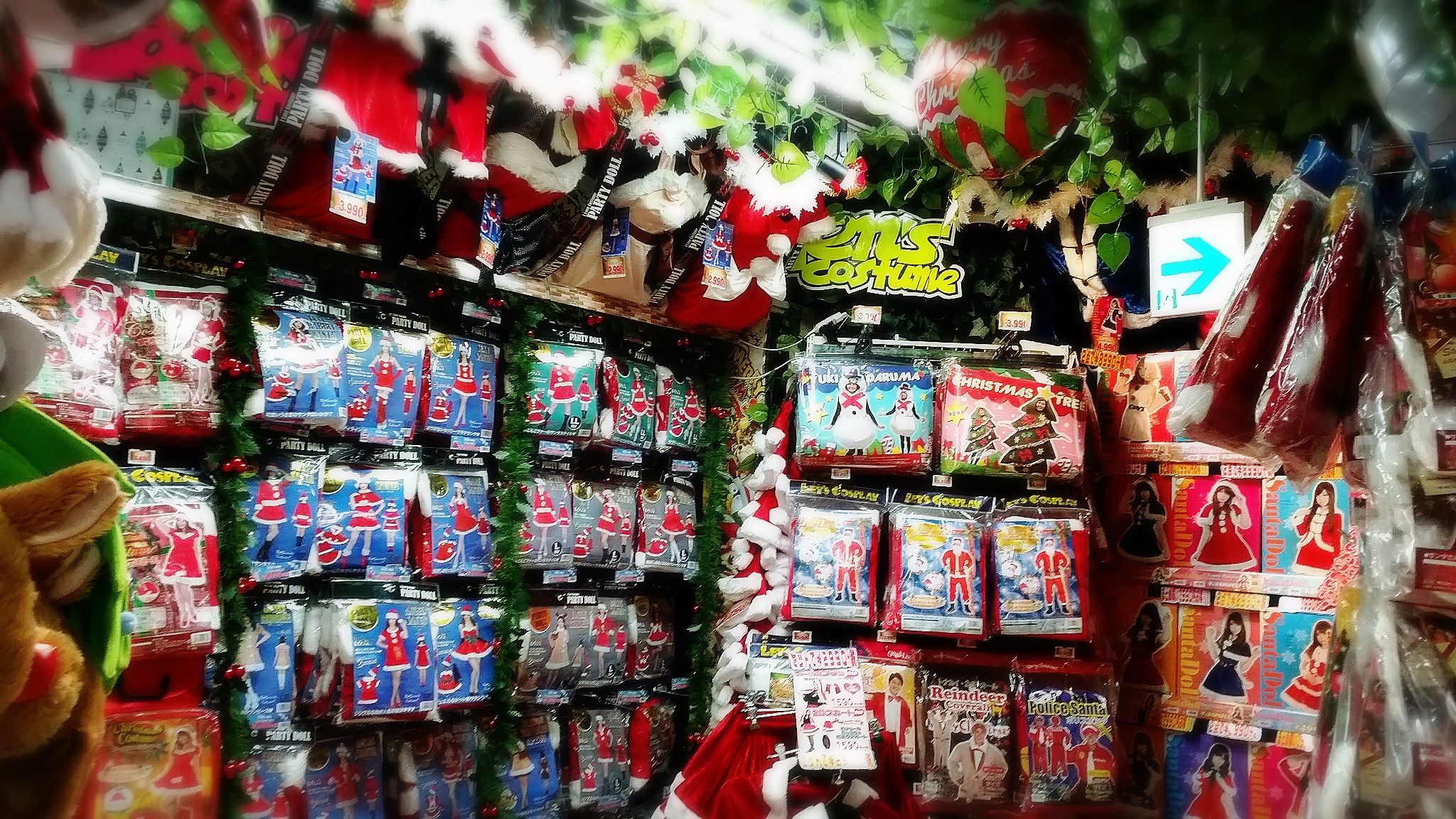 驚安の殿堂 ドン キホーテ 今年もついにこの季節がやってきた クリスマスもアキバは都内最大級の品揃え 椎名ひかりさん ぴかりん コラボ衣装も最速入荷中 ドンキ 秋葉原 クリスマス コスプレ 装飾品も 驚安の殿堂 ドン キホーテ 今年もついにこの季節がやってきた クリスマスもアキバは都内最大級の品揃え 椎名ひかりさん ぴかりん コラボ衣装も最速入荷中 ドンキ 秋葉原 クリスマス コスプレ 装飾品も