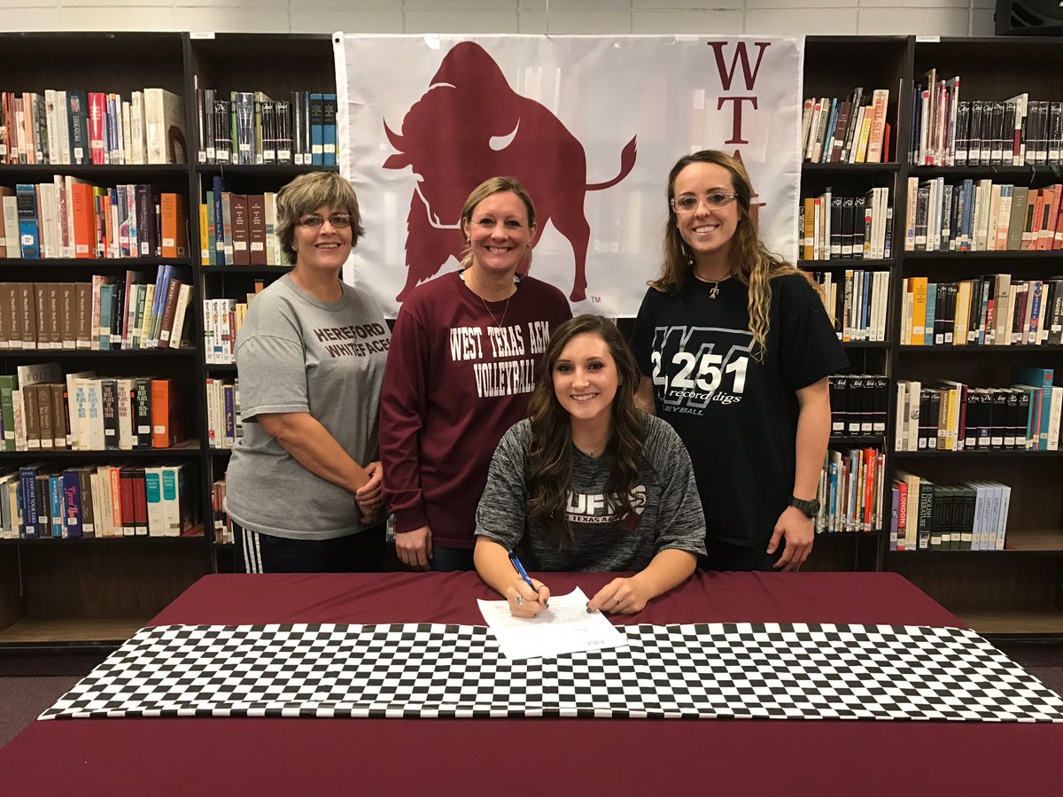 HhsUpdates1's tweet photo. A huge congrats to @chandler_beth for signing to WTAMU to play volleyball! 🏐👍🏻 @806hssc https://t.co/cJvjUQypQb