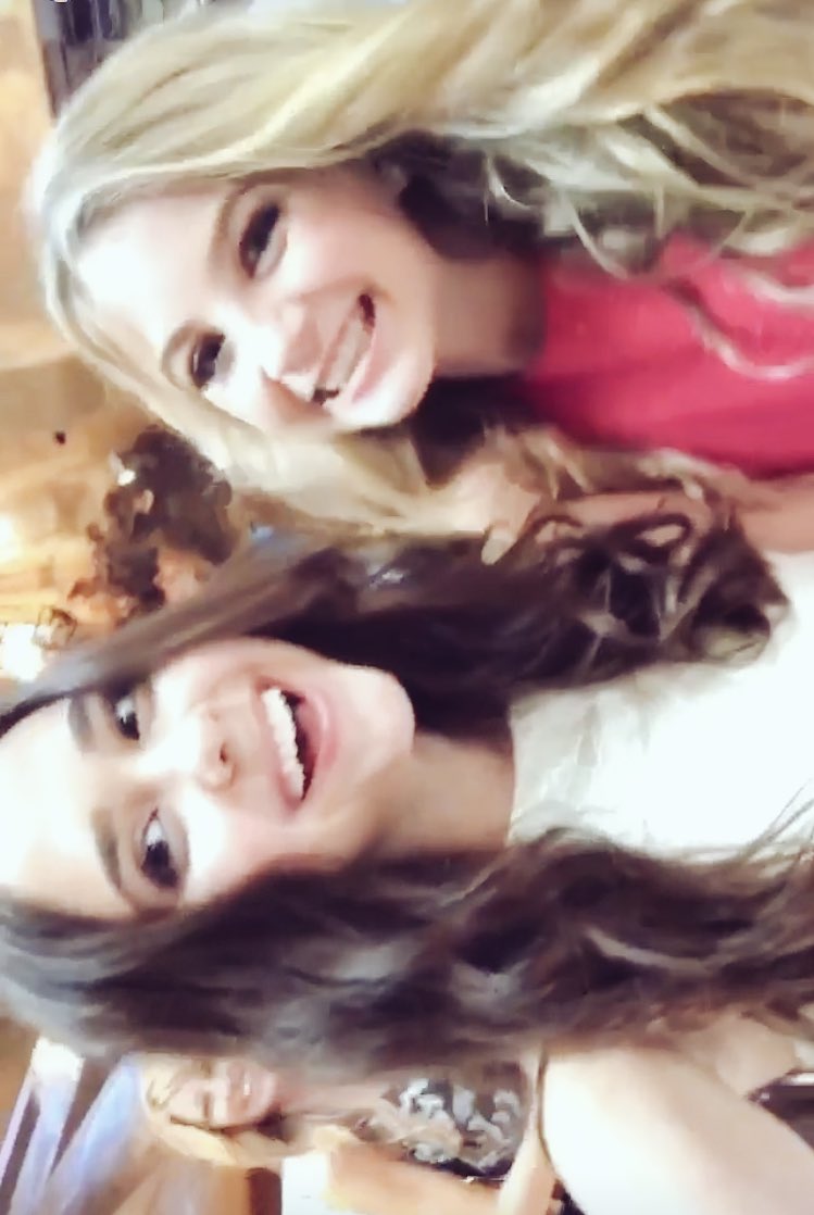 Molly Jackson tweet media