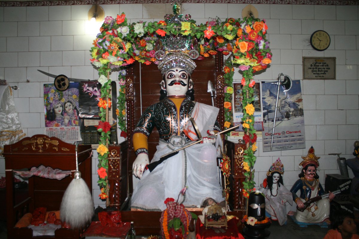 ArchaeoNomad's tweet photo. Dakshin Ray, the #folk deity of the #Sundarabans, believed to protect the locals from #tigers. @WhiteMughalsFan @MadeInBengal https://t.co/0CQnuax0Ci