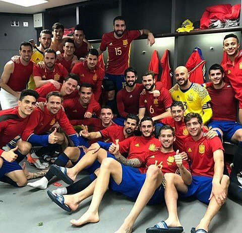 Fifa_Gamer17's tweet photo. Gran selección la de España, sin duda una de las mejores de él mundo. https://t.co/JLvJ8qcukr