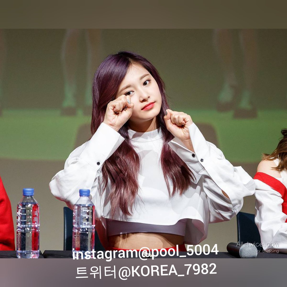 #쯔위 ^^;   _가수.__